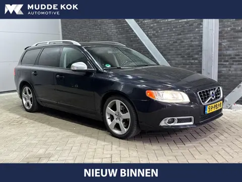 Volvo V70 2.0T R-Design | Youngtimer | Trekhaak | Xenon | Leder | Navi | Stoelverwarming | 18 Inch