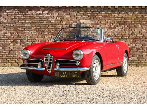 Alfa Romeo Giulia 1600 Spider Veloce "Older restoration" "Older restoration" - It is said to have be