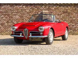 Alfa Romeo Giulia 1600 Spider Veloce "Older restoration" "Older restoration" - It is said to have be