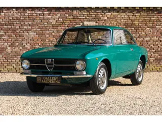 Alfa Romeo 1300 GTJ Bertone "Restored and rebuilt" "Restored and rebuilt" - Rebuilt on a healthy and