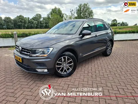 Volkswagen Tiguan 1.4 TSI ACT Highline Clima Navi Cruise Trekhaak Park Pilot