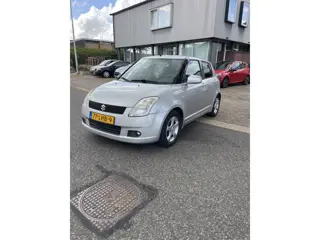 Suzuki Swift 1.3 GA 5 Deurs,Airco. Nette en goed rijdende Swift met een nieuwe Apk keuring (07-08-20