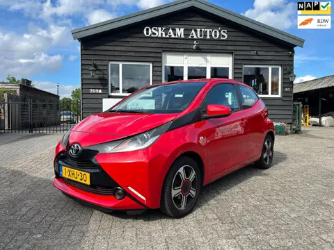 Toyota Aygo 1.0 VVT-i x-play Airco 5-drs Cruise control