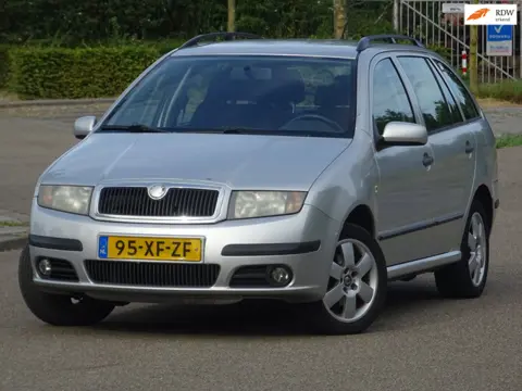 Skoda Fabia Combi 1.4-16V Equipe plus BJ2007 NAP/AIRCO/APK