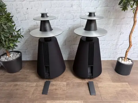 Bang & Olufsen B&O BeoLab 5 Mk2 Actieve luidsprekers - Zwart aluminium