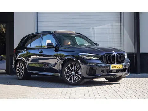 BMW X5 XDrive45e High Executive / Pano / Trekhaak / Stoelkoeling