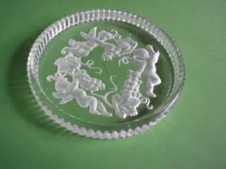 Onderzetters , - oud , glas, in opbergdoos