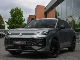 Volkswagen T-Roc 1.5 eTsi R-Line 150pk Pano Trekhaak Keyless Camera Stoel/Stuur verwarmd