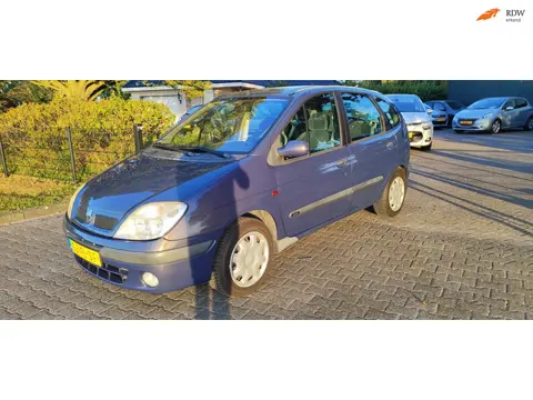 Renault Scénic 2.0-16V RXI bj 2000 clima trekhaak