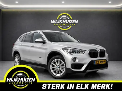 BMW X1 SDrive20i Centennial High Executive Automaat met Leder !!! Trekhaak !!! Vol opties !!!