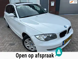 BMW 1-serie 118i / Pano / PDC / Airco / Stoelverw