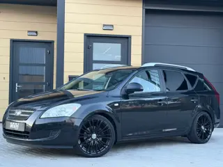 Kia Cee'd Sporty Wagon 1.6 X-tra - Airco - PDC - 18'' - MF Stuur - APK Maart 2027