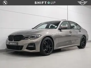 BMW 3-serie 320i M-Sport | Schuifdak | Head Up (bj 2020)