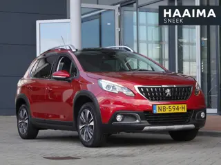 Peugeot 2008 1.2 PureTech Allure | Panoramadak | Stoelverwarming | Trekhaak | Achteruitrijcamera | N