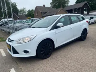Ford Focus Wagon 1.6 TDCI Lease Trend - Airco - Cruise Control - Bluetooth - Trekhaak - Parkeersenso