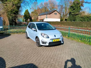 Renault Twingo 1.6 16V RS 133pk 17" sport. NL auto airco lage km ALLINPRIJS