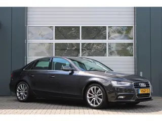 Audi A4 Limousine 1.8 TFSIe Edition 170pk Clima/Cruise/Bi-Xenon/PDC/Navi/Bluetooth/LED/RadioCD.AUX/1