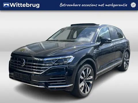 Volkswagen Touareg 3.0 TSi eHybrid 4MOTION Elegance / 381 PK/ AUTOMAAT/ TREKHAAK/ LUCHTVERING/ PANOD
