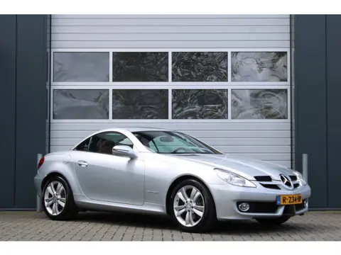 Mercedes-Benz SLK-klasse 200 K. Automaat Clima/Cruise/Bi-Xenon/Stoelverwarming/Bluetooth/Leder/Radio