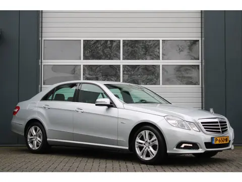Mercedes-Benz E-klasse 350 CGI Avantgarde 293pk Clima/Cruise/Stoelverwarming/Xenon/PDCv+a/Leder/Navi