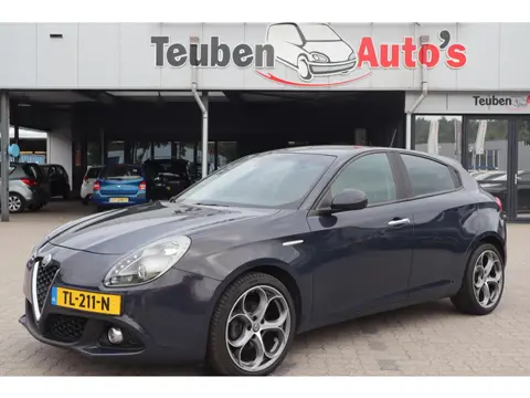 Alfa Romeo Giulietta 1.6 JTDm Super achteruitrij sensoren | airco |