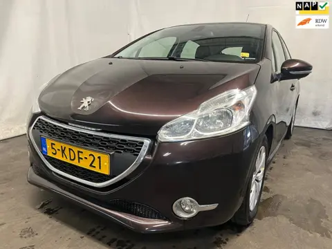 Peugeot 208 1.2 VTi Envy - Motor Loopt Onregelmatig