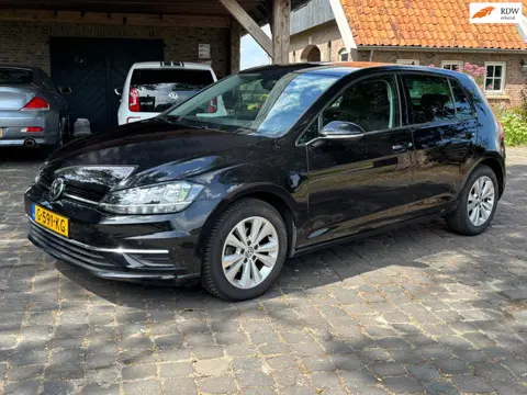 Volkswagen Golf 1.0 TSI Trendline Apple carplay