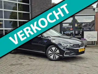 Volkswagen Passat Variant 1.4 TSI PHEV GTE Business Premium | Zwenkbare trekhaak | Camera | Massages