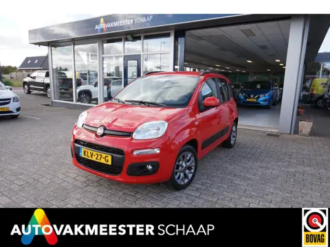Fiat Panda 1.2 Lounge, 4cil , 5pers , Incl nw apk/beurt & 12 mnd bovag garantie