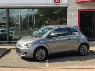 Fiat 500 Urban 42 kWh CLIMATE|APPLE/ANDROID|360 CAMERA|STOELVERWARMING|PDC|16"