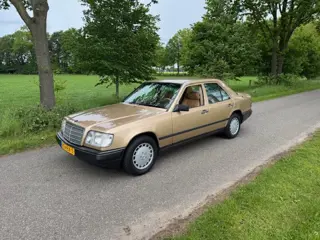 Mercedes-Benz 200-500 (W124) 300E Automaat Belastingvrij