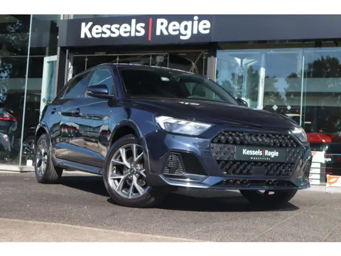 Audi A1 citycarver 30 TFSI S-line | ACC | LED | Camera | Stoelverwarming | Navi | CarPlay | Sensoren
