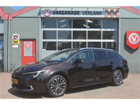 Toyota Corolla Touring Sports Hybrid 140 Business Plus