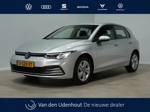Volkswagen Golf 1.0 eTSI 110pk DSG Life Business Navigatie | ErgoActive Massage| Stoel/Stuurverw. | 