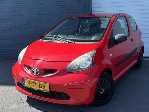 Toyota Aygo 1.0-12V APK TOT 15-02-2027/ZUINIG/ORGNL