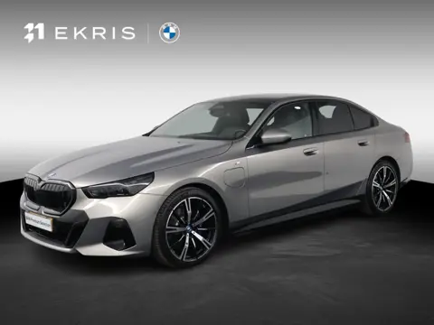 BMW 5-serie 530e | M Sportpakket | Panoramadak | Bowers & Wilkens | Carbon Interieurlijsten | Blauwe
