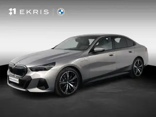BMW 5-serie 530e | M Sportpakket | Panoramadak | Bowers & Wilkens | Carbon Interieurlijsten | Blauwe