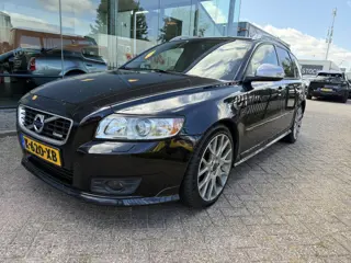 Volvo V50 2.5 T5 (230pk) R-Design Geartronic ** 18inch ** Trekhaak ** Bi-Xenon ** Distr. riem vv 143