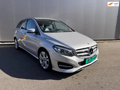 Mercedes-Benz B-klasse 180 Ambition navi clim half leder 17 inch enz