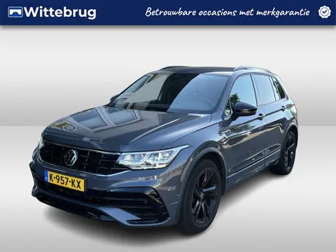 Volkswagen Tiguan 1.5 TSI R-Line Business+ / 2x R-LINE/ AUTOMAAT/ TREKHAAK/ HARMAN-KARDON/ KEYLESS/ 