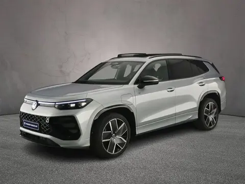 Volkswagen Tayron R-Line Edition 1.5 TSI eHybrid 204pk DSG Automaat Trekhaak, Adaptive cruise contro