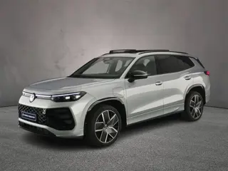 Volkswagen Tayron R-Line Edition 1.5 TSI eHybrid 204pk DSG Automaat Trekhaak, Adaptive cruise contro