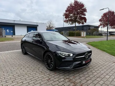 MERCEDES-BENZ CLA-KLASSE e AMG Distronic Plus Night Pakket