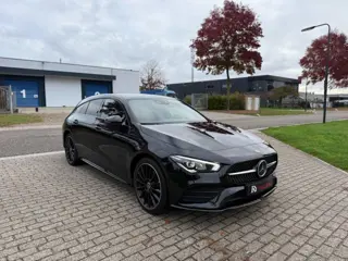 MERCEDES-BENZ CLA-KLASSE e AMG Distronic Plus Night Pakket