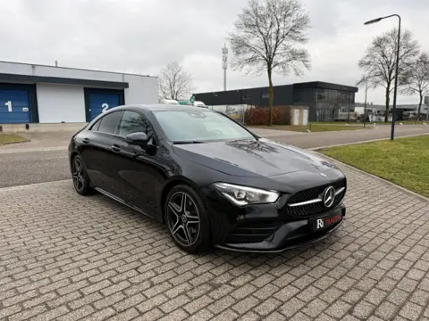 MERCEDES-BENZ CLA-KLASSE 180 AMG Sfeerverl Night Pakket