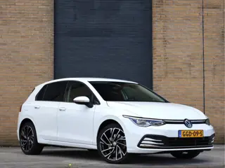 Volkswagen Golf 1.4 eHybrid Style | 18" Adelaide LMV | ACC | Carplay | Memory | Massage