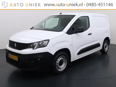 Peugeot Partner 1.2 PureTech Premium BENZINE, BPM vrij, Airco, Navigatie, Cruise Control, EX Lease