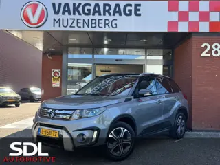 Suzuki Vitara 1.6 High Executive // SCHUIF-KANTELDAK // ADAPT. CRUISE // KEYLESS // CAMERA+SENSOREN 