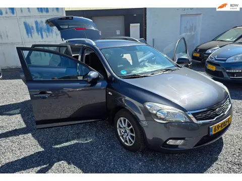Kia Cee'd 1.4 CVVT Seven stationwagen nwe apk