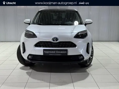 Toyota Yaris Cross 1.5 Hybrid Executive Panoramadak, Stoelverwarming, 18'' LM met all season banden 